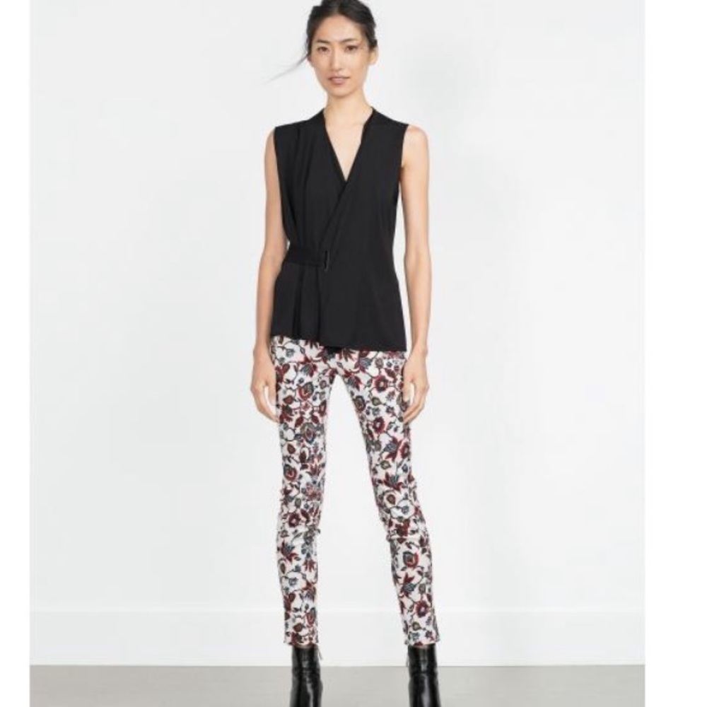Zara Floral Ankle Cropped Pants